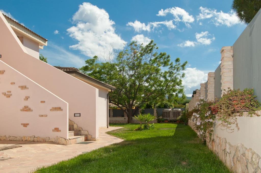 Gentarrubia Bed and Breakfast Capoterra Εξωτερικό φωτογραφία